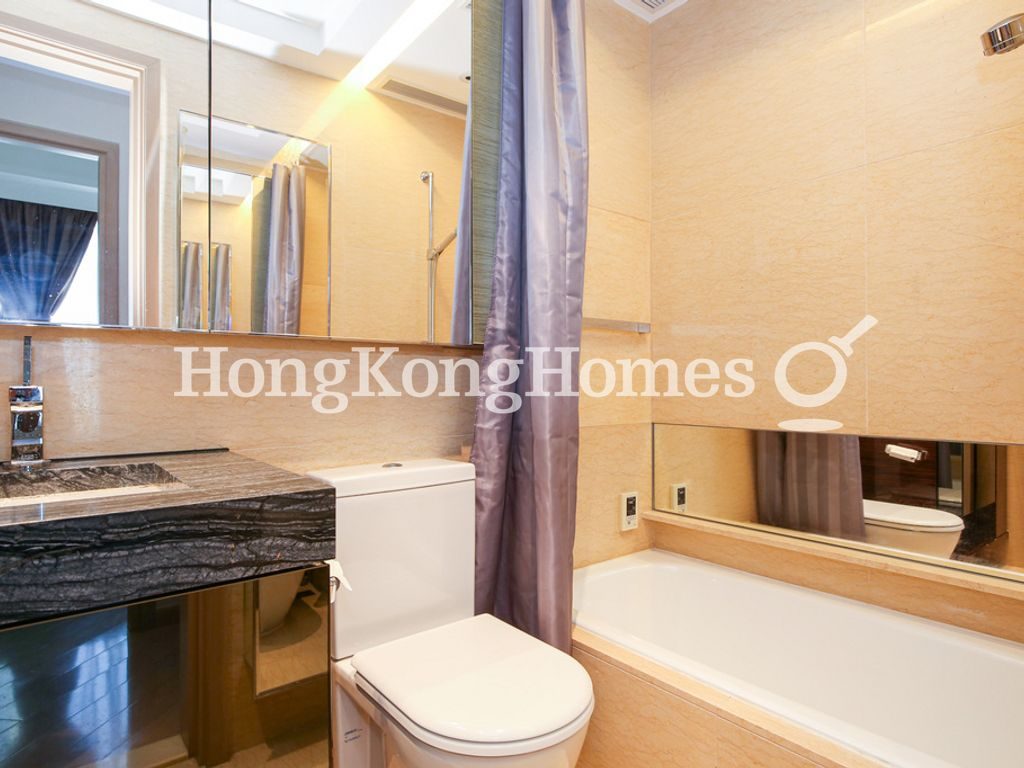 Guest Bathroom — The Cullinan I, Tsim Sha Tsui