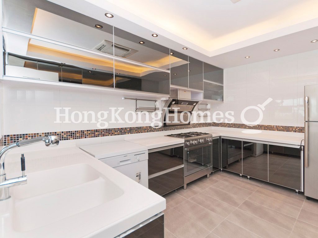 Kitchen — Grand Chateau (Lot 1727, DD221), Sai Kung