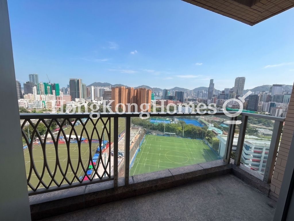 Balcony off Living and Dining Room — Parc Palais - Blk 03, Ho Man Tin / Waterloo Road
