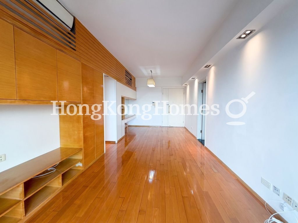 Living and Dining Room — Parc Palais - Blk 03, Ho Man Tin / Waterloo Road