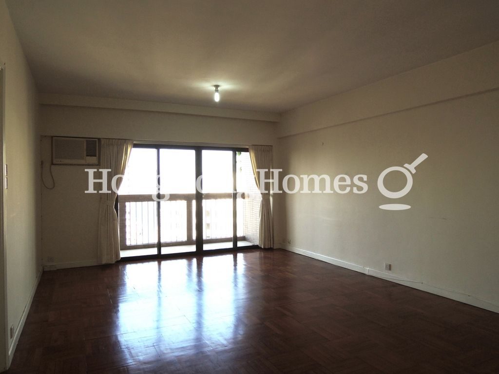 Living and Dining Room — Realty Gardens - Vienna Court, Mid-levels West