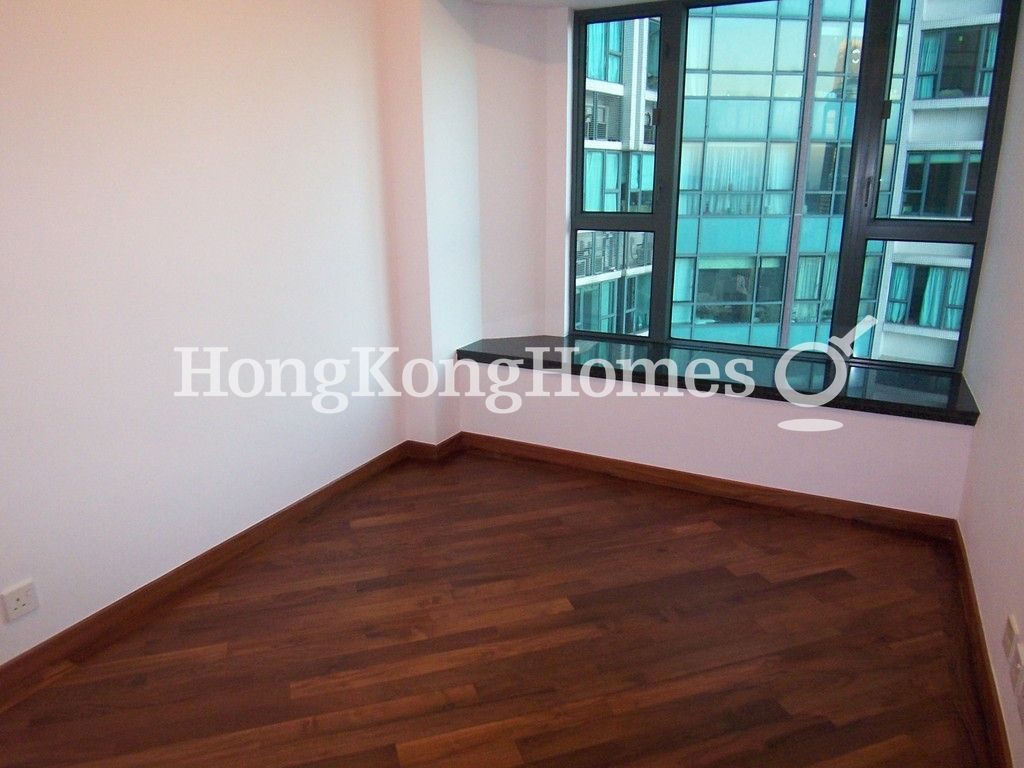 Third Bedroom — Robinson Road, 80 - Block 02, Mid-levels West