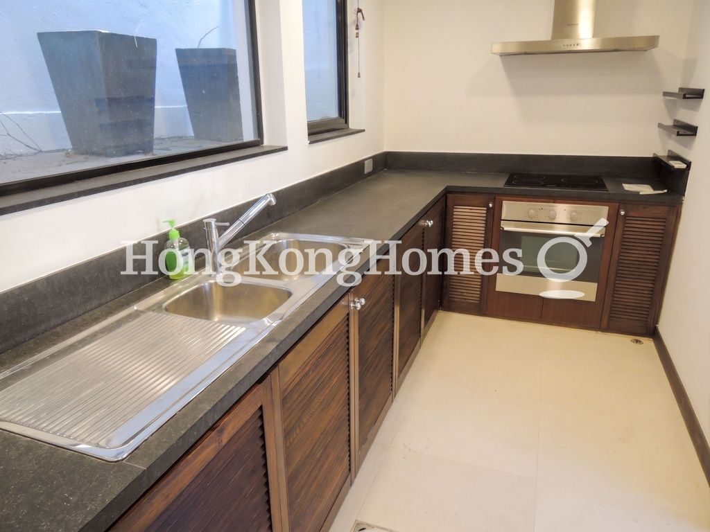 Kitchen — Wong Keng Tei, Sai Kung