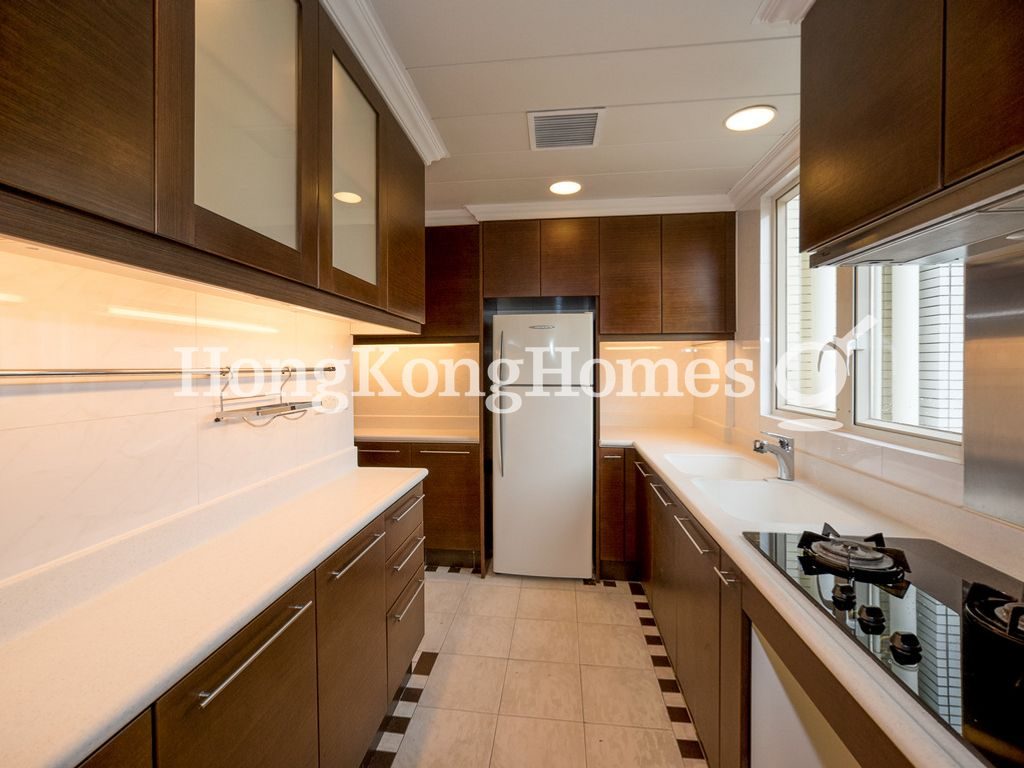 Kitchen — The Mount Austin - Block 05, The Peak