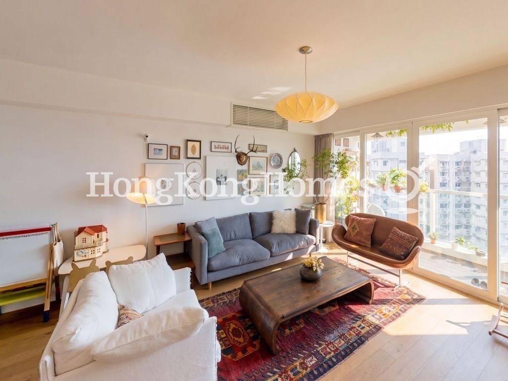 Living Area — Baguio Villa - Block 27, Pokfulam