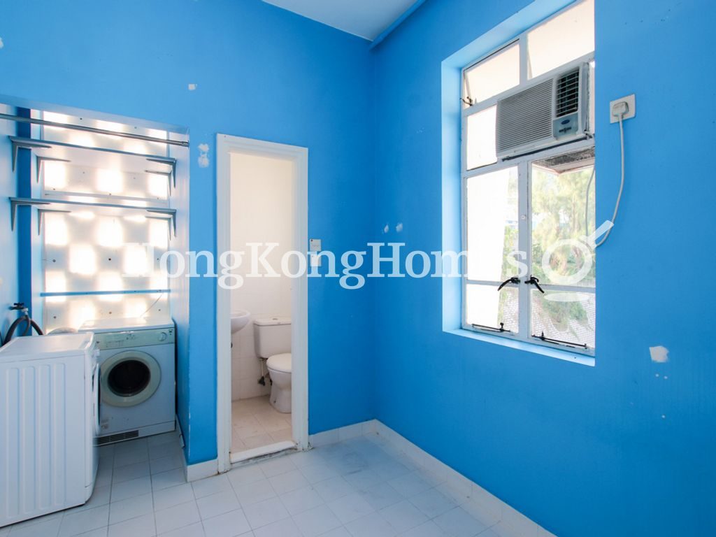 photo 11 — Country Apartments, No. 21-23, Stanley