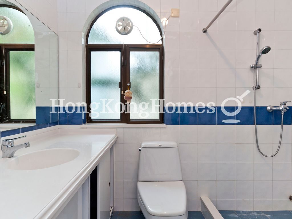 Guest Bathroom — Sheung Sze Wan, Clear Water Bay