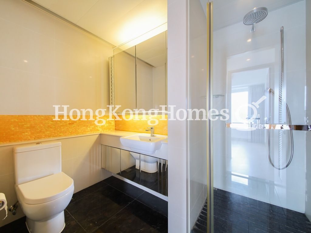 Guest Bathroom — The Masterpiece, Tsim Sha Tsui