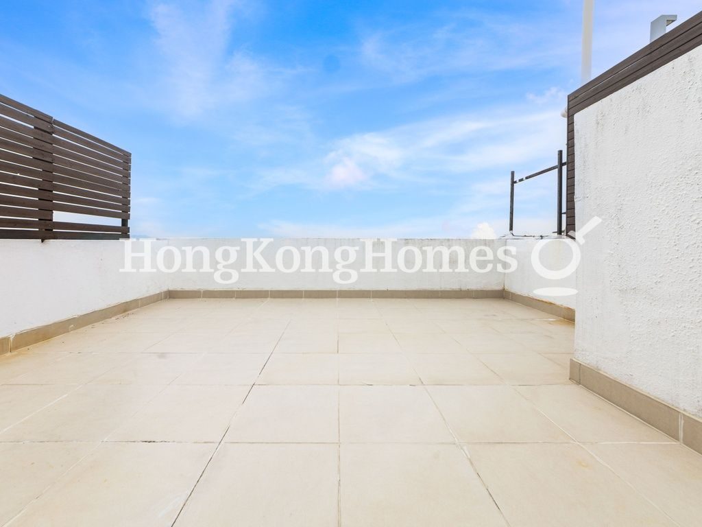 Private Roof Terrace — Fullway Garden, Clear Water Bay