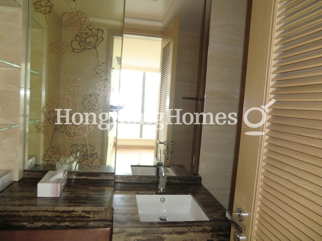 Guest Bathroom — Larvotto - Block 5, Ap Lei Chau
