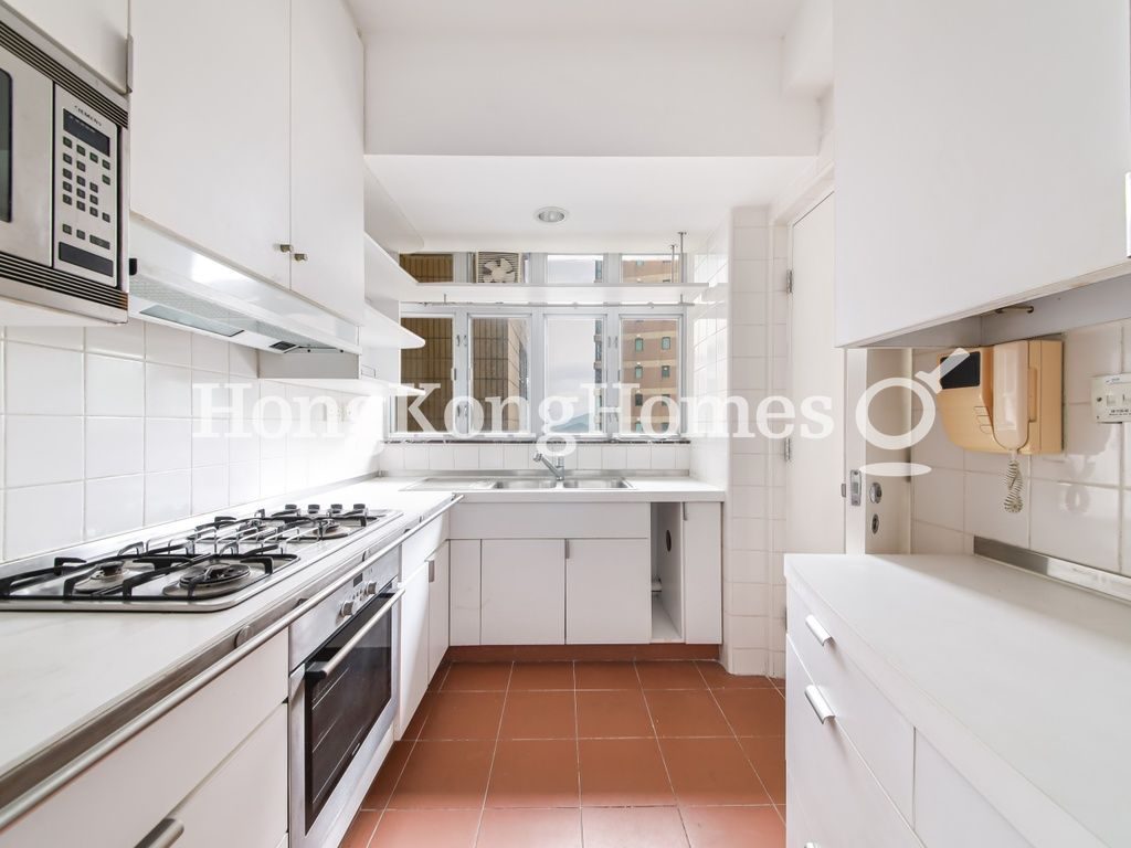 Kitchen — Repulse Bay Road, 23, Repulse Bay