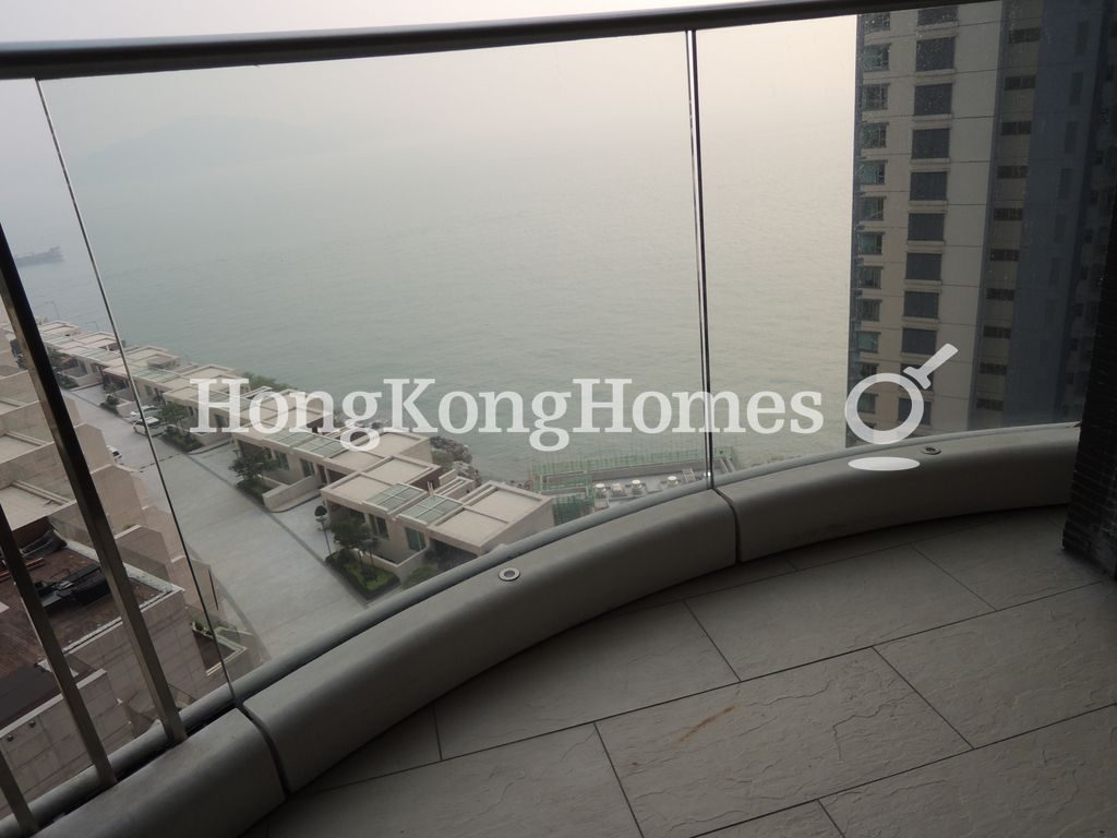 Balcony — Residence Bel-Air - Phase 06 - Bel-Air No. 8, Tower 3, Pokfulam