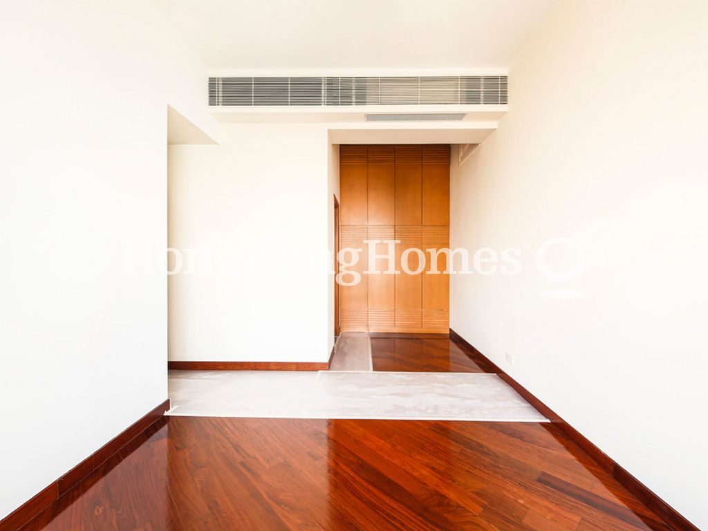 Master Bedroom — The Arch - Block 1A (Sun Tower), Tsim Sha Tsui