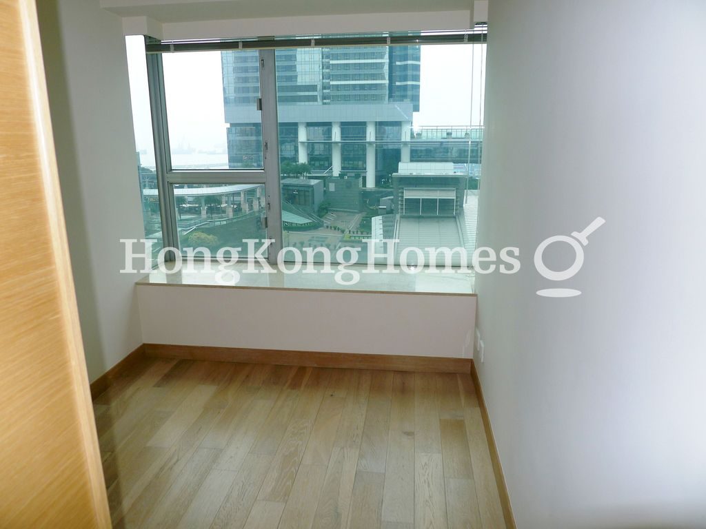 Third Bedroom — The Waterfront - Block 01, Tsim Sha Tsui