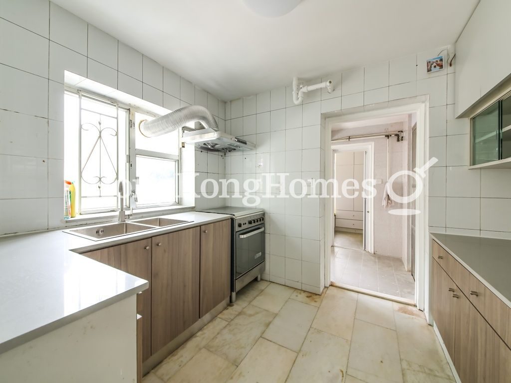 Kitchen — Braemar Hill Mansion - Block 04, North Point Hill