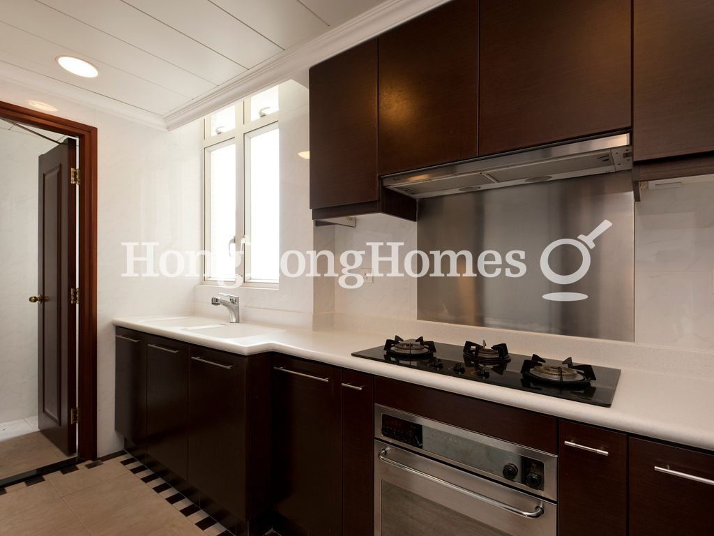 Kitchen — The Mount Austin - Block 05, The Peak