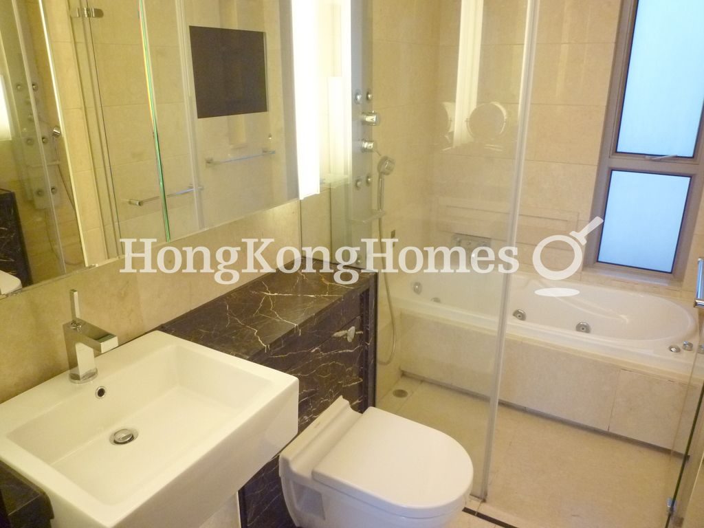 Master Bathroom — One SilverSea - Block 02, Tai Kok Tsui