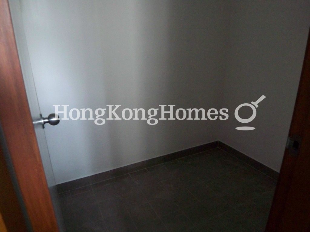 Maid's Room — Hillsborough Court - Block 01, Mid-levels Central