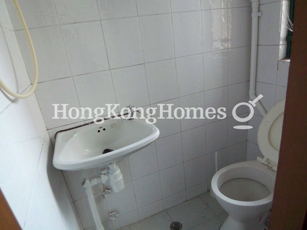 Maid's Toilet — Hillsborough Court - Block 01, Mid-levels Central