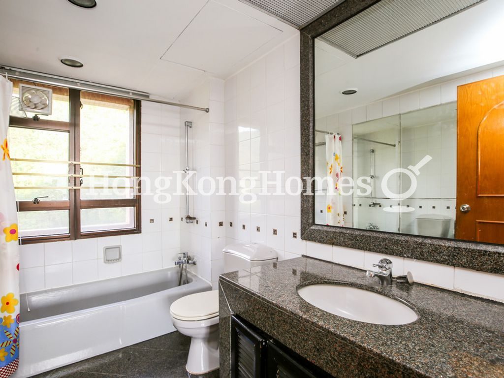Guest Bathroom — Pacific View - Block 05, Tai Tam