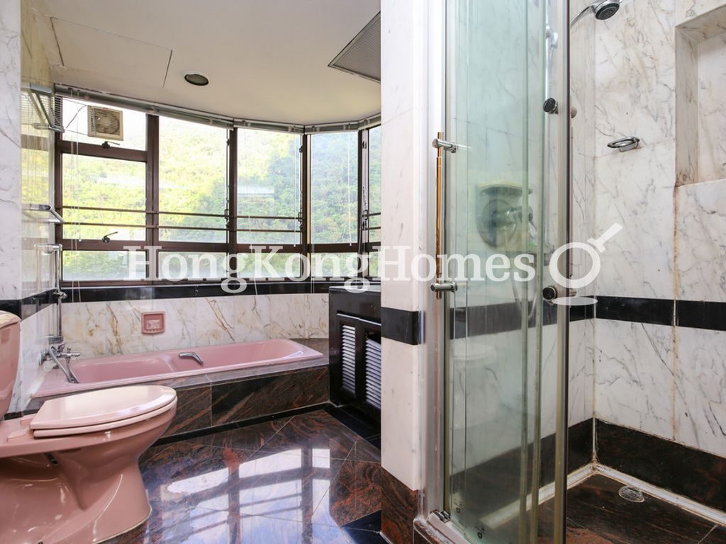 Master Bathroom — Pacific View - Block 05, Tai Tam