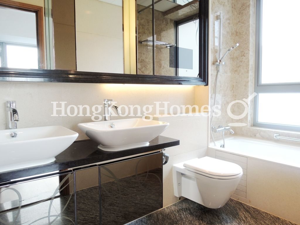 Master Bathroom — Serenade - Tower 1, Tai Hang