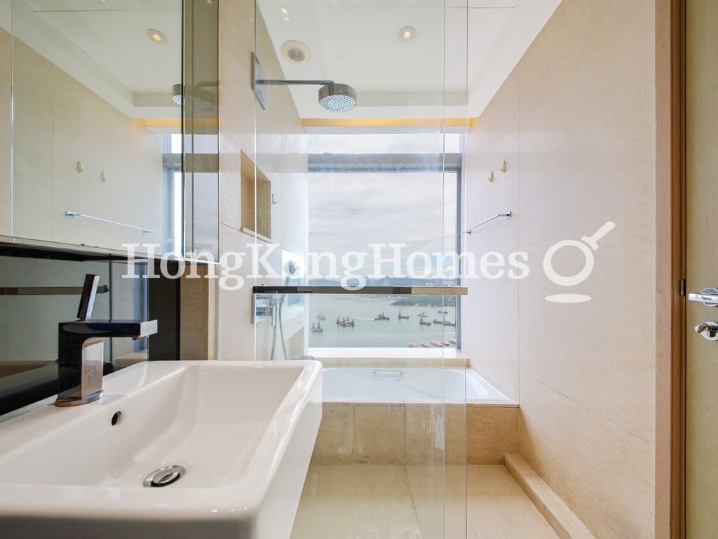 Master Bathroom — The Cullinan I, Tsim Sha Tsui