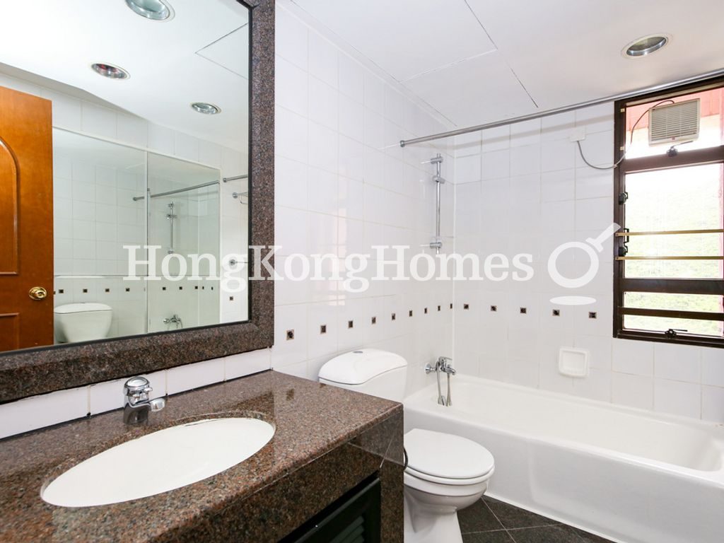 Guest Bathroom — Pacific View - Block 02, Tai Tam