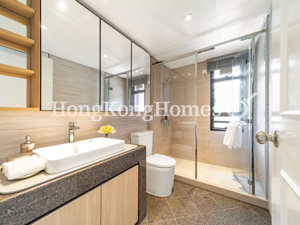 Guest Bathroom — Pacific View - Block 02, Tai Tam
