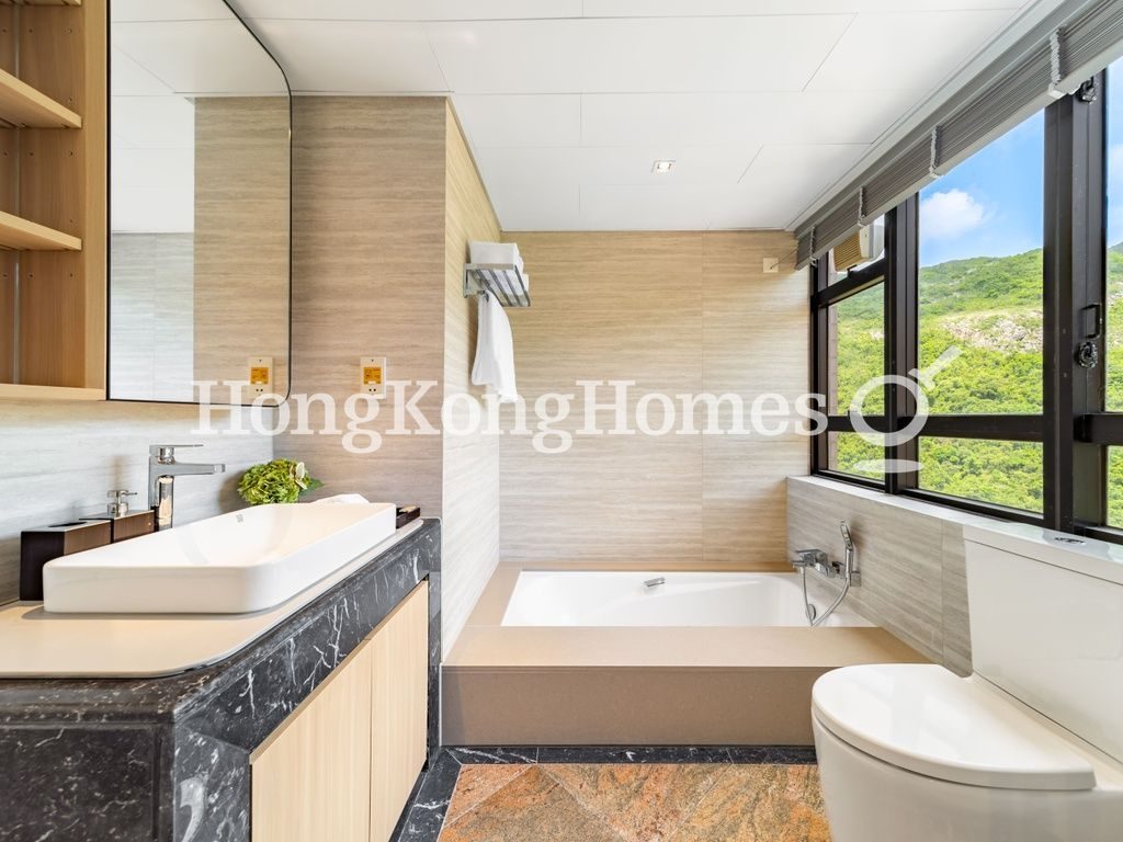 Master Bathroom — Pacific View - Block 02, Tai Tam