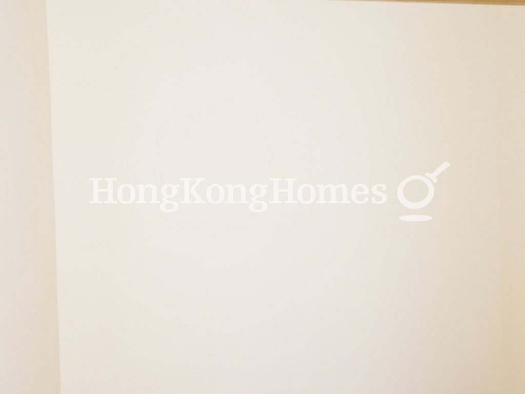 Walk-in Closet in Master Bedroom — Pacific View - Block 02, Tai Tam