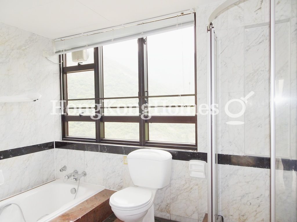 Master Bathroom — Pacific View - Block 02, Tai Tam