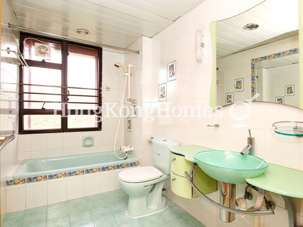 Guest Bathroom — Pacific View - Block 05, Tai Tam