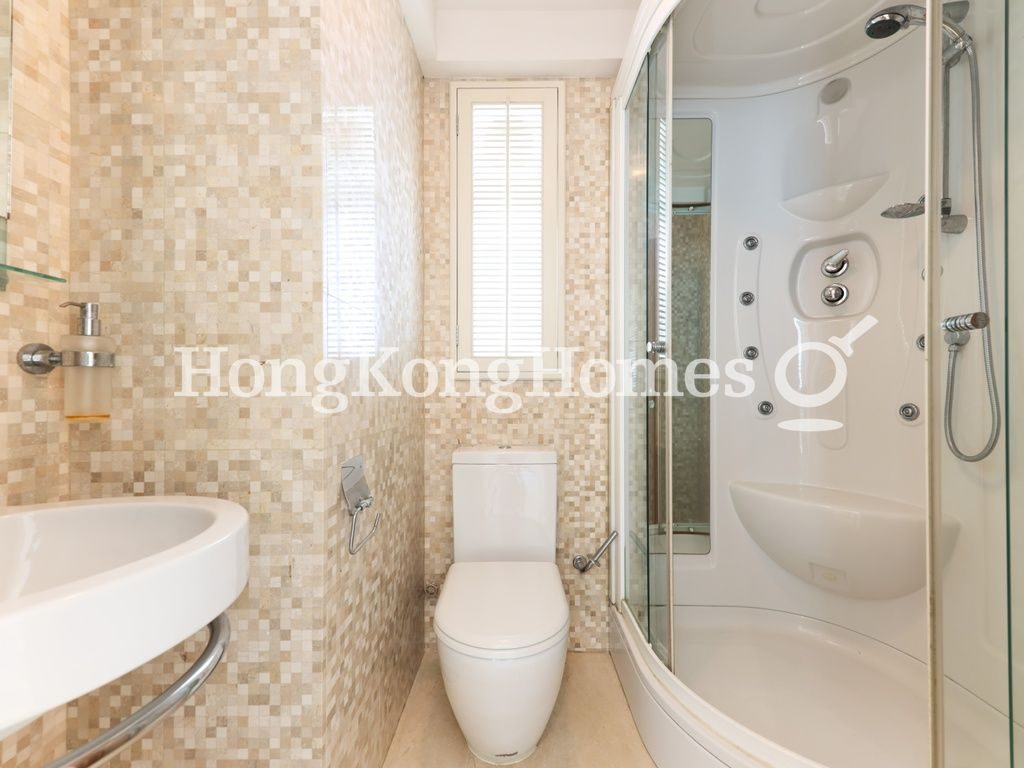 Guest Bathroom — Shek O Headland, 19, Shek O