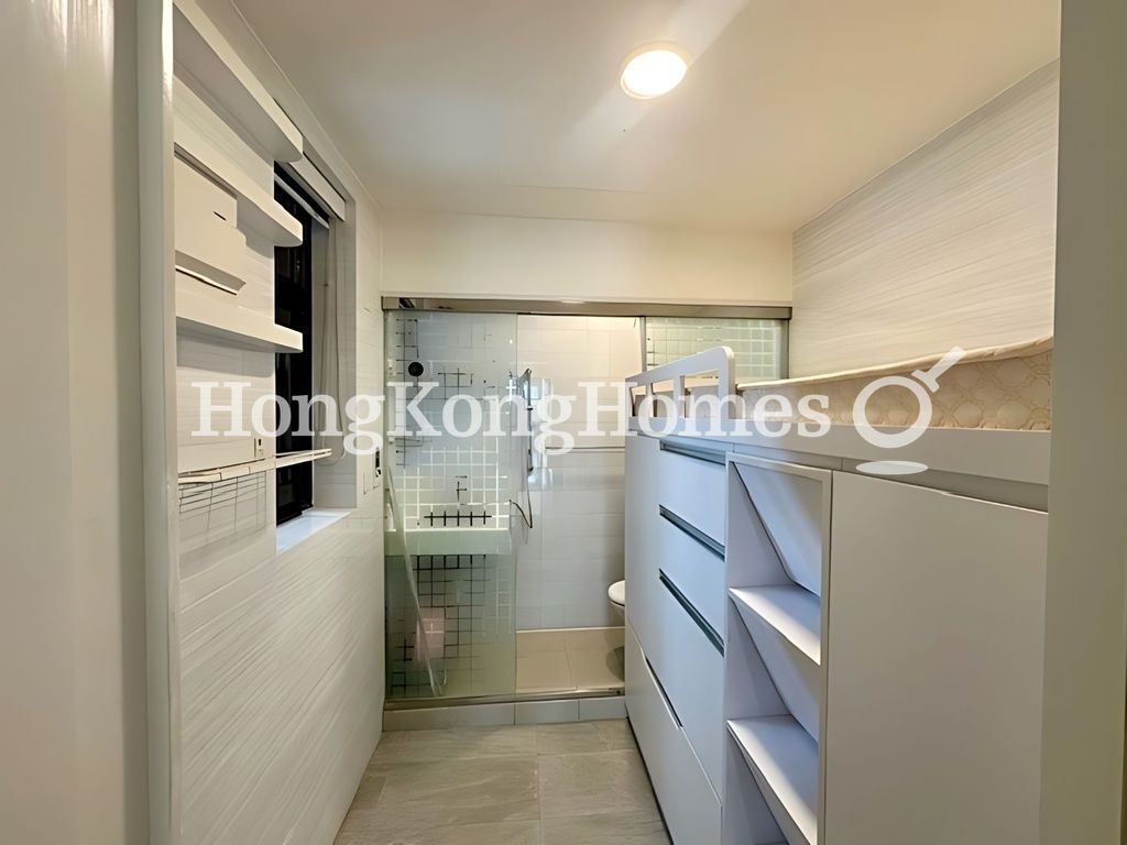 Maid's Room — The Arch - Block 1 (Sky Tower), Tsim Sha Tsui