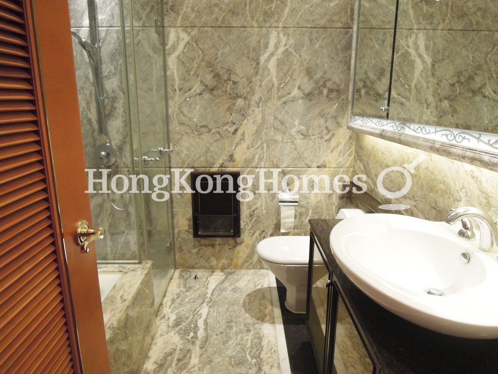 Master Bathroom — The Arch - Block 2A (Moon Tower), Tsim Sha Tsui