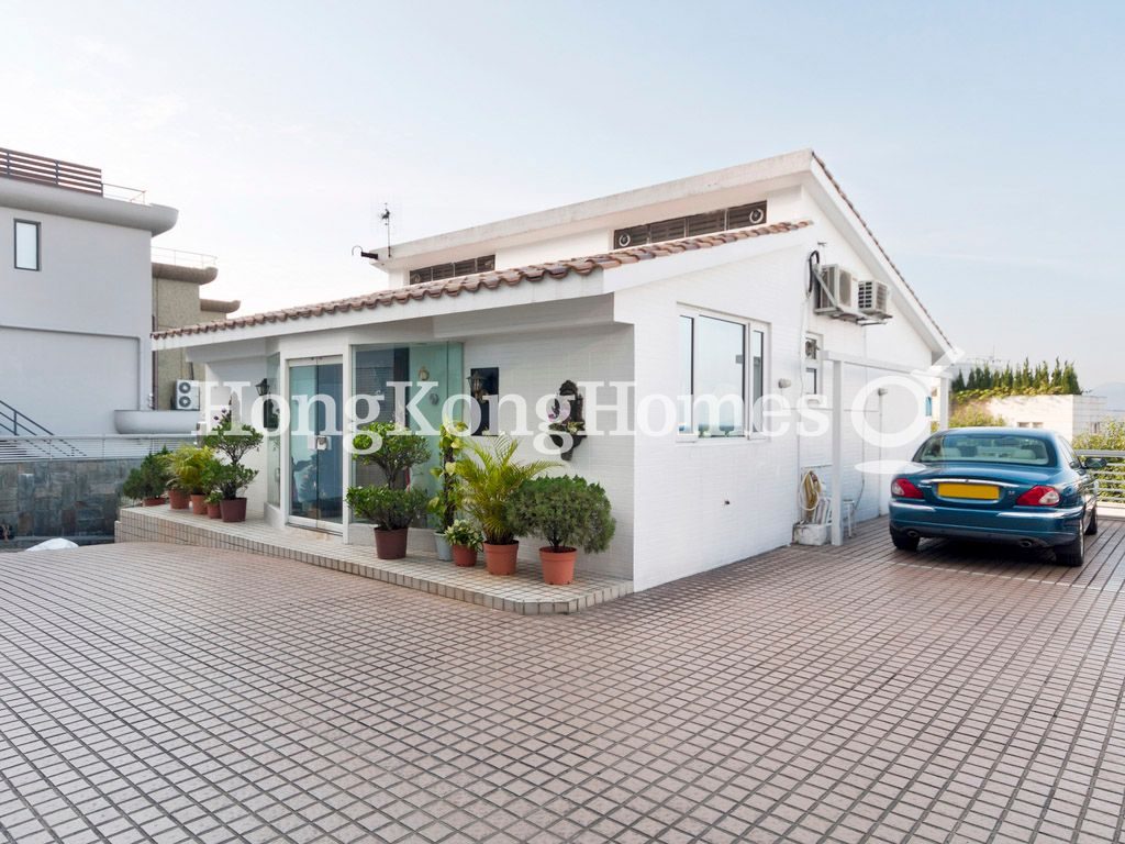 Carport — Villa Blanche, Clear Water Bay
