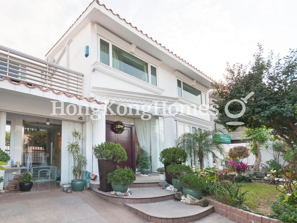 Private Frontyard — Villa Blanche, Clear Water Bay
