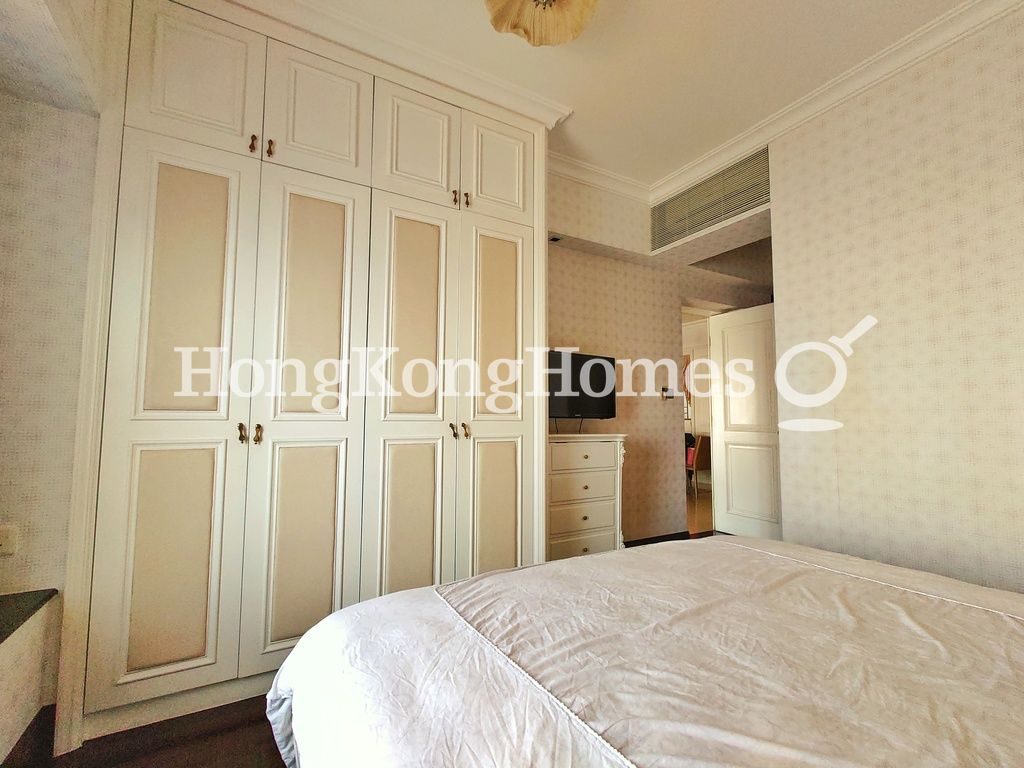Master Bedroom — Sorrento Tower - 1, Tsim Sha Tsui