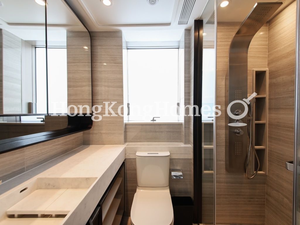 Master Bathroom — TownPlace SOHO, Mid-levels West