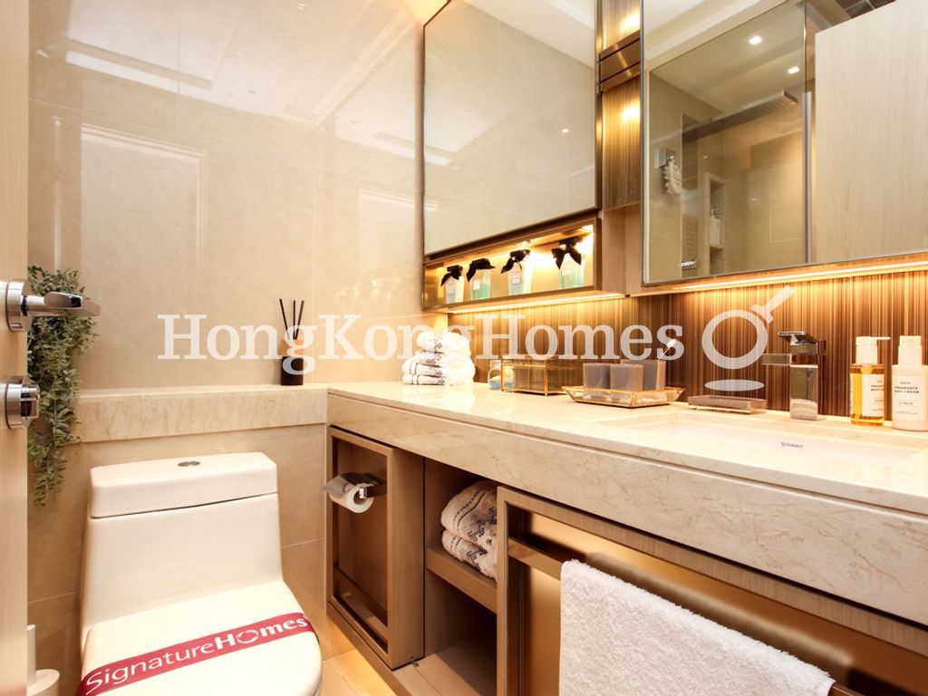 Guest Bathroom — TownPlace Kennedy Town, Western / Kennedy Town