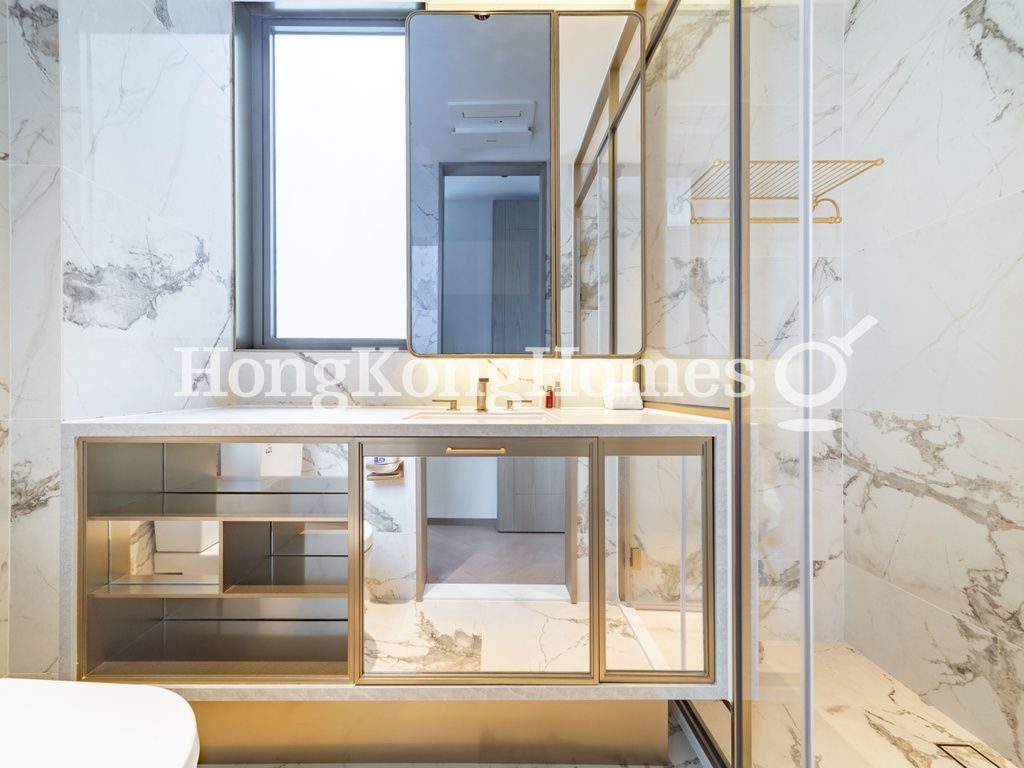 Master Bathroom — One Chancery, Central