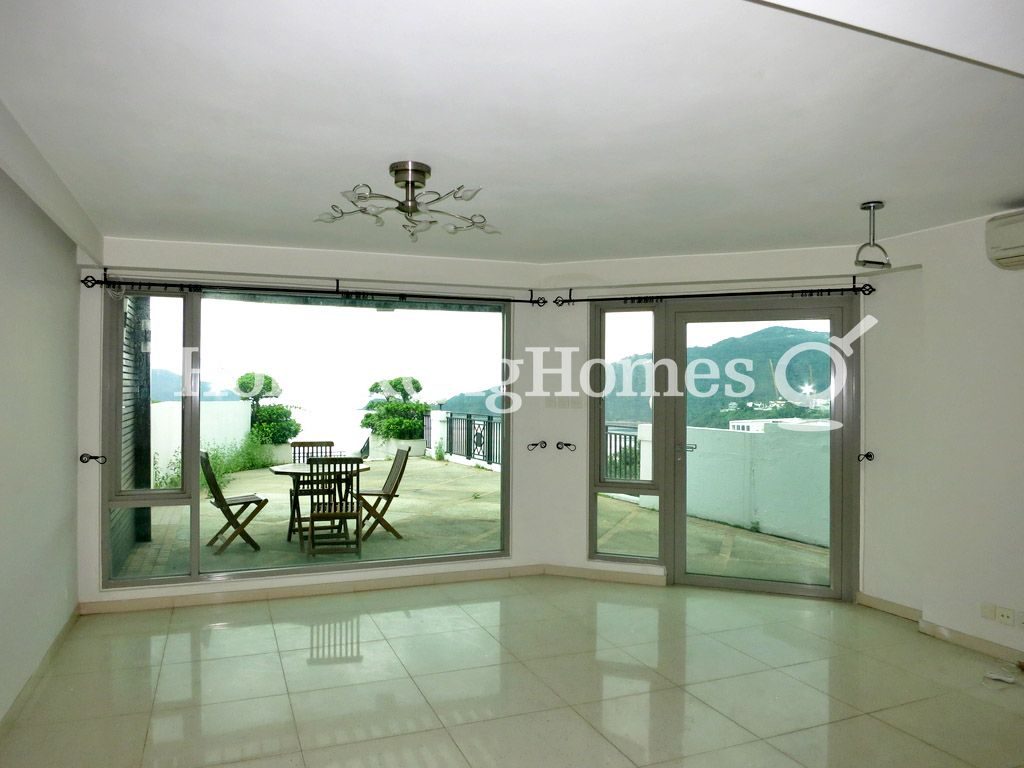 Living and Dining Room — Silver Fountain Terrace, Clear Water Bay