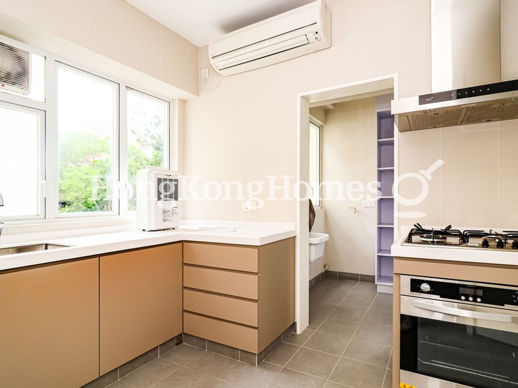 Kitchen — Villa Piubello, Chung Hom Kok