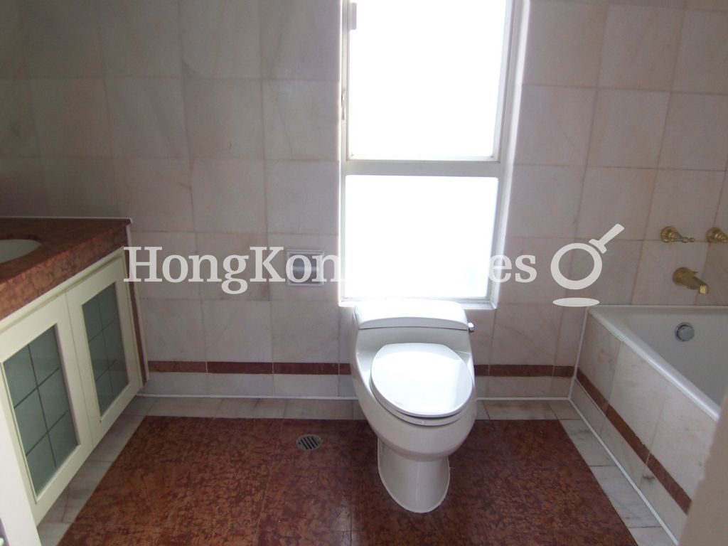 Master Bathroom — The Redhill Peninsula - Block 07, Tai Tam