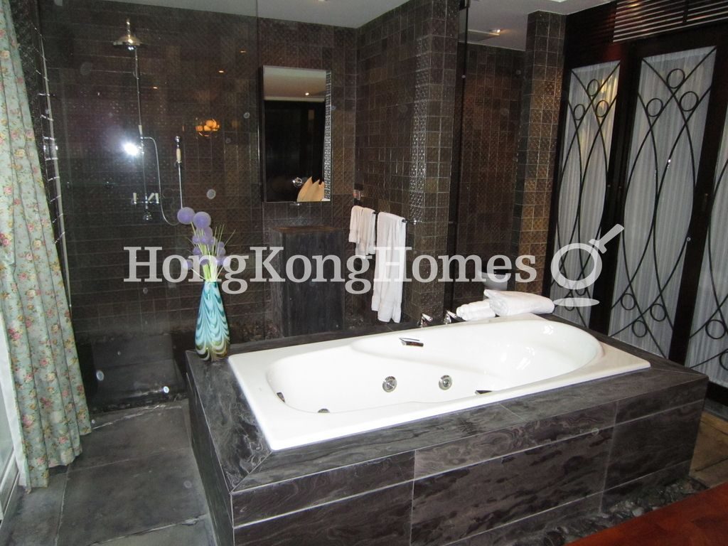 Master Bathroom — Apartment O (Hoi Ping Road, 5-5A), Causeway Bay
