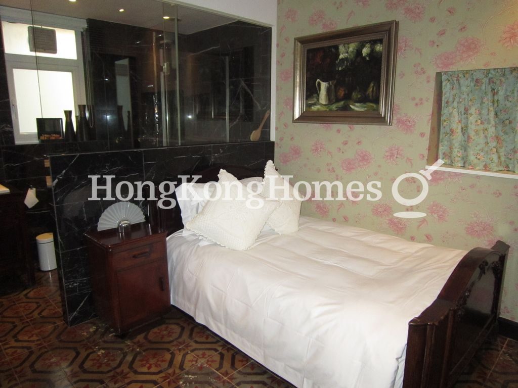 Second Ensuite Bedroom — Apartment O (Hoi Ping Road, 5-5A), Causeway Bay