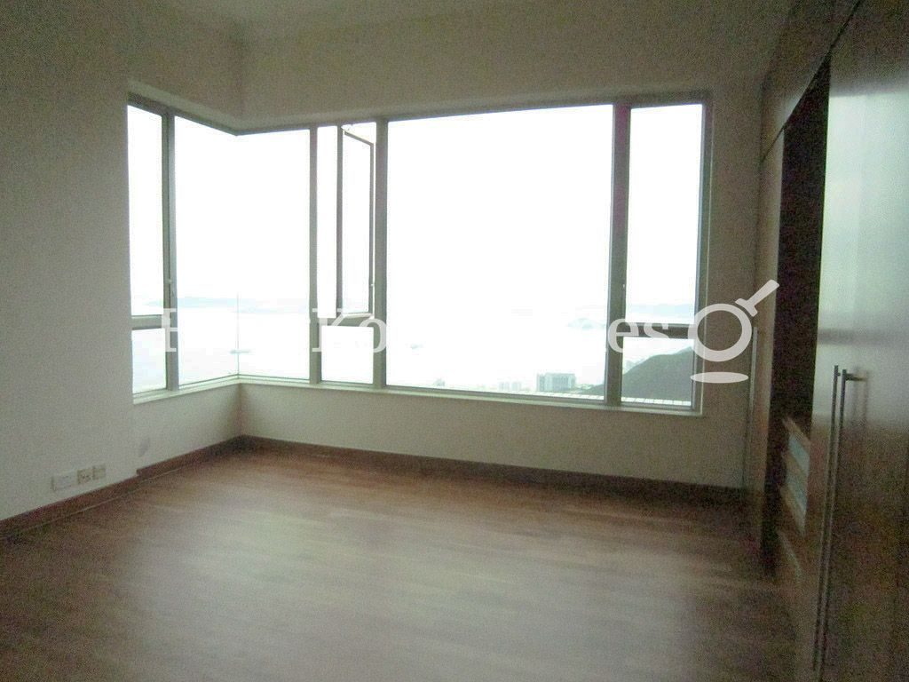 Master Bedroom — Chelsea Court, The Peak