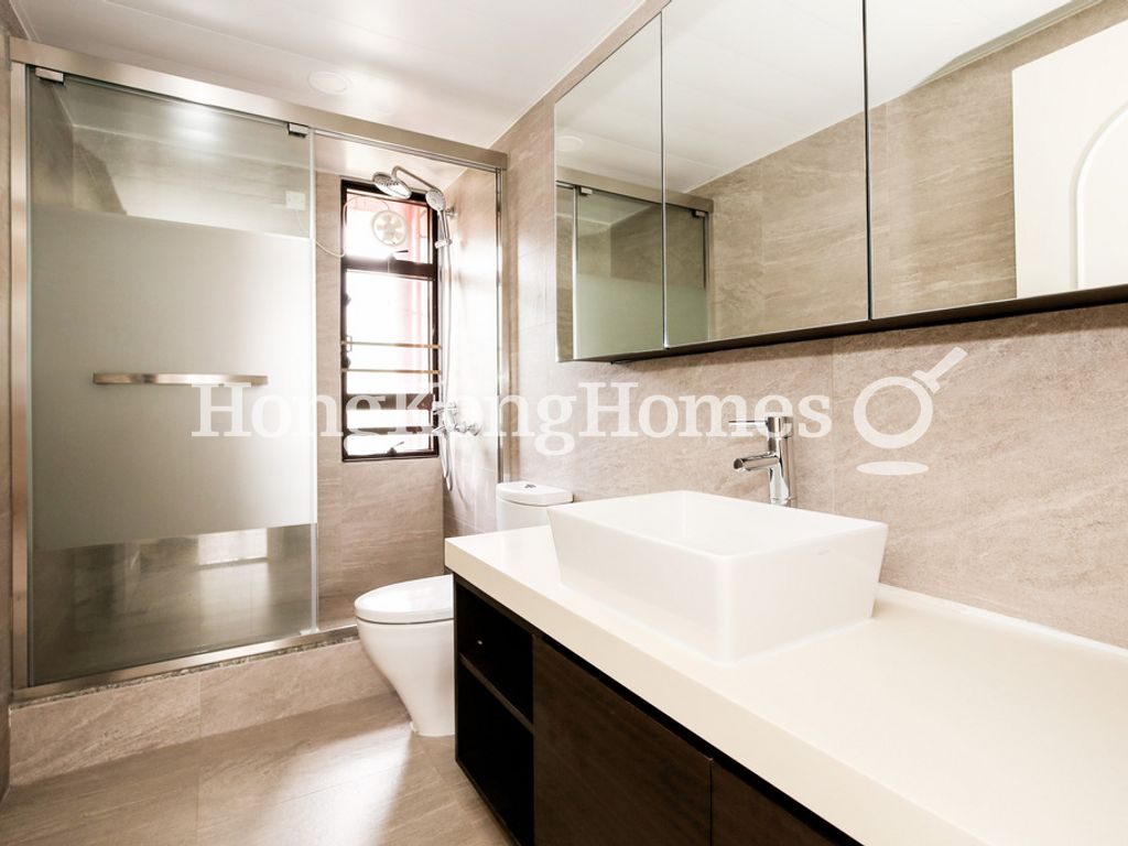 Guest Bathroom — Pacific View - Block 03, Tai Tam