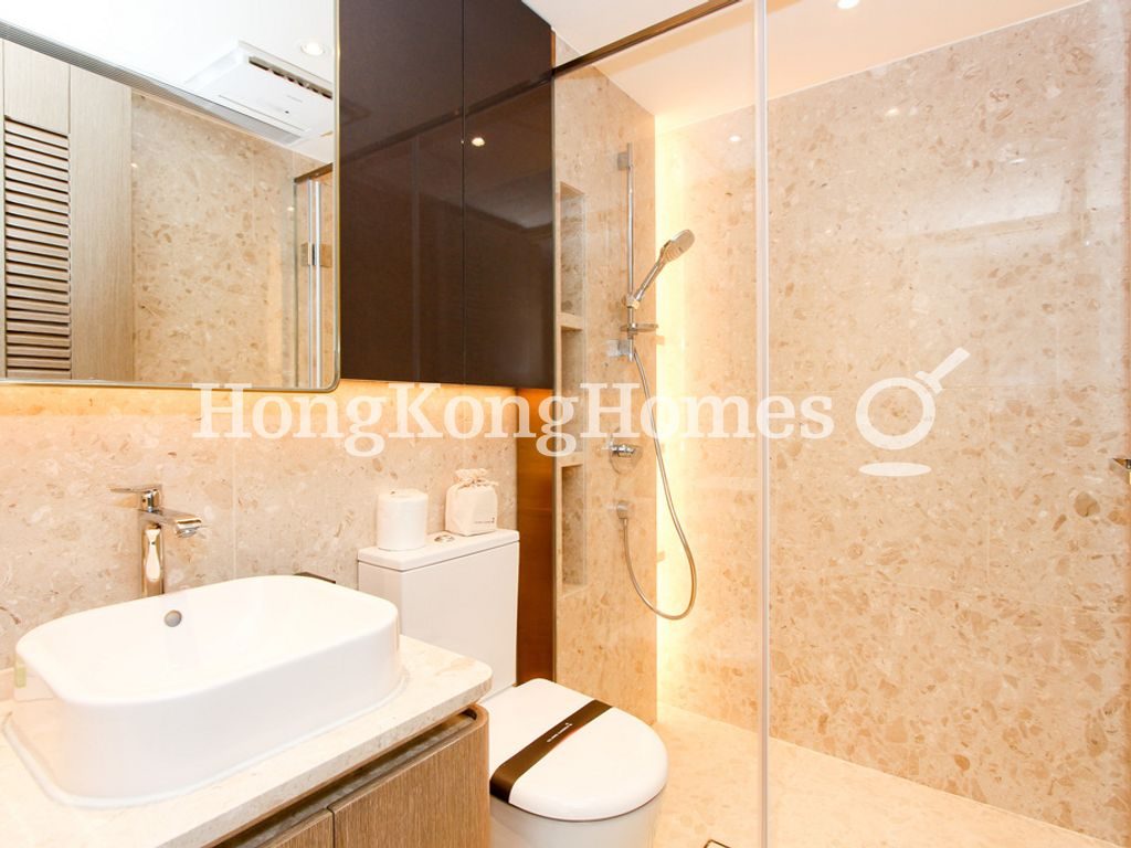 Guest Bathroom — Island Garden, Shau Kei Wan
